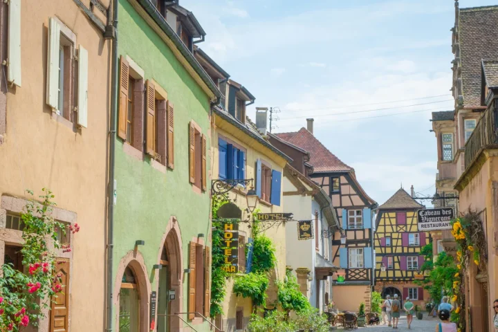 En Alsace en famille, mieux vaut choisir entre villages, marchés et pauses gourmandes