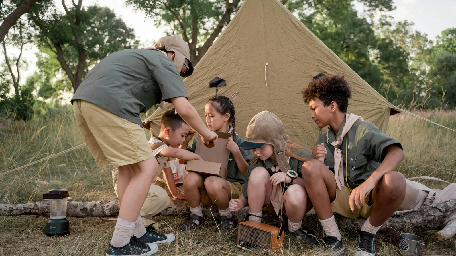 Le camping en famille commence vraiment par une première nuit réaliste