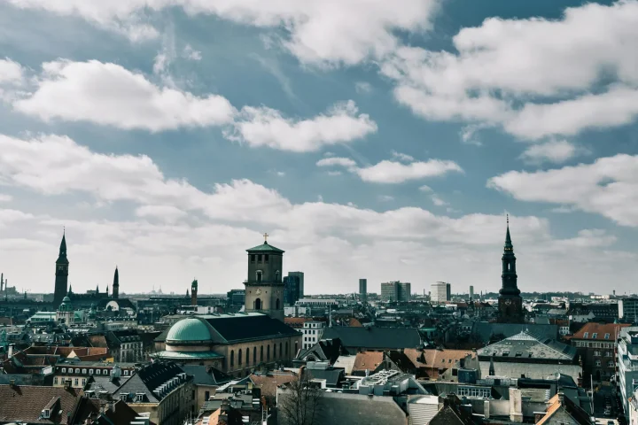 Copenhague devient une ville facile avec des enfants quand les journées sont bien choisies