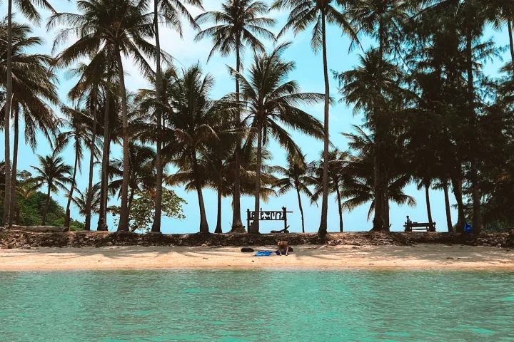 Koh Lanta en famille : comment choisir où dormir avant de réserver