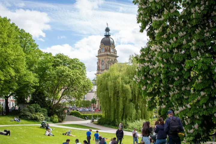 Lieux calmes en famille : comment choisir une pause vraiment ressourçante, loin de l&rsquo;agitation