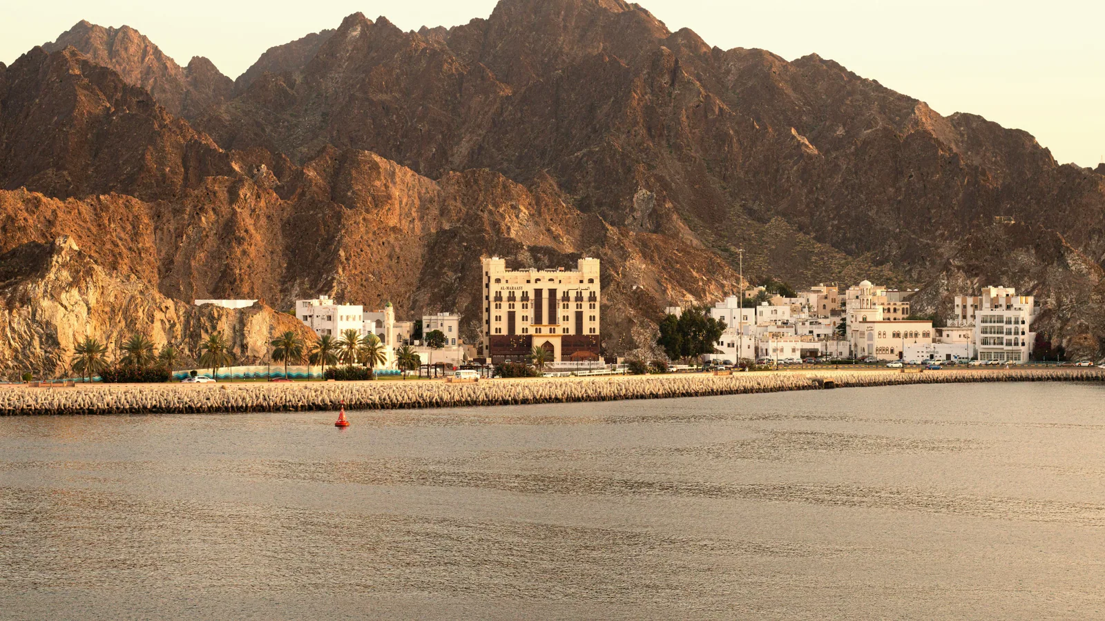 Oman en famille : désert, wadis et voyage nature avec enfants : ce qu&rsquo;il faut savoir avant de réserver