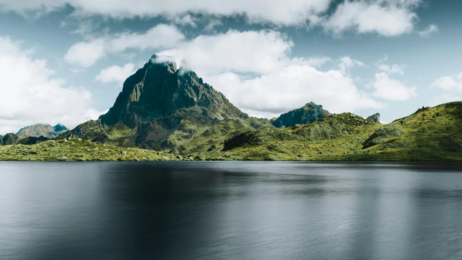 Pyrénées en famille : montagne facile, lacs et activités selon l&rsquo;âge