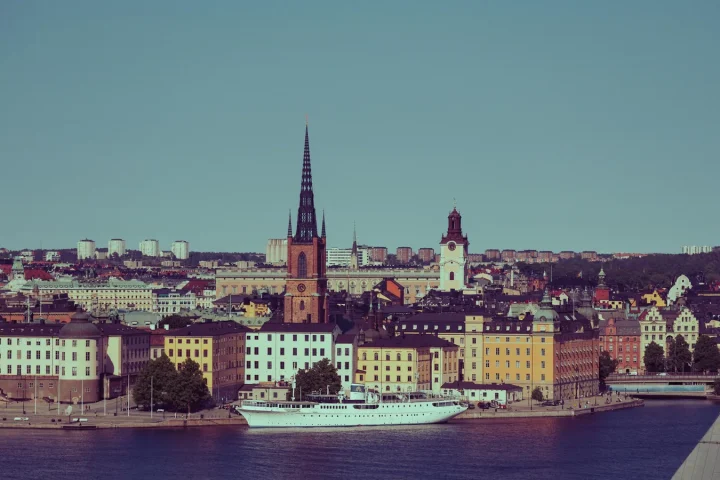 Que faire à Stockholm avec des enfants : visites, rythme et pauses sans s&rsquo;épuiser ?