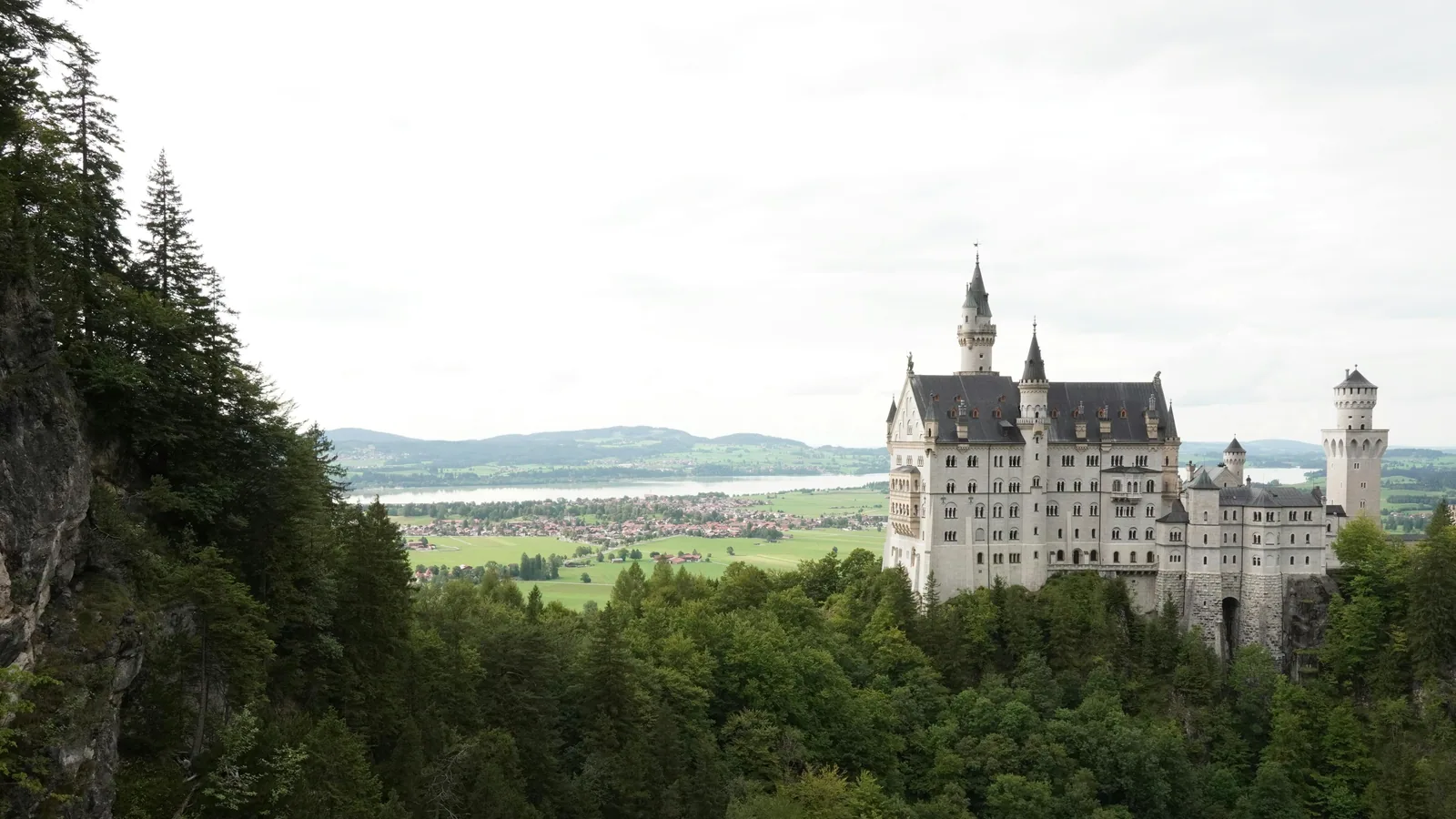 Neuschwanstein en famille : bonne idée ou piège à touristes ?