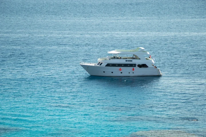 À quel âge tenter le snorkeling, et comment sécuriser la première sortie ?